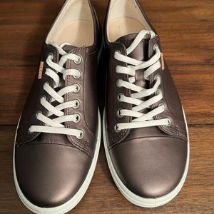 Women’s Ecco Leather Sneaker SHALE METALLIC  Never worn